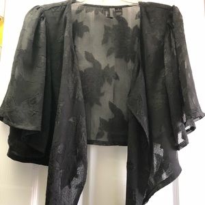 BKE Boutique black sheer jacket/kimono